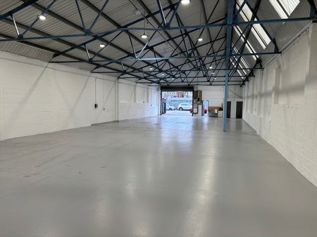 166 Feltham Rd, Ashford to rent Interior Photo- Image 1 of 1