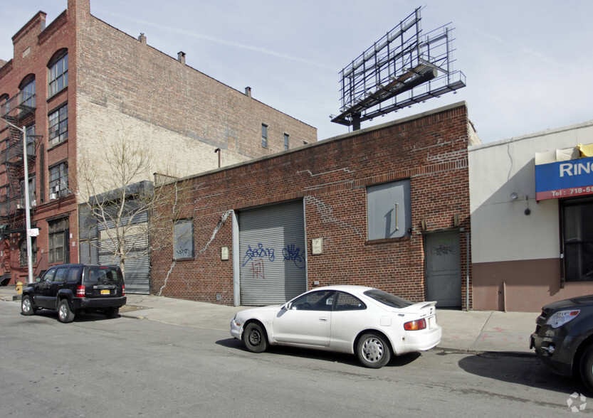 225 Willow Ave, Bronx, NY for rent - Building Photo - Image 2 of 4