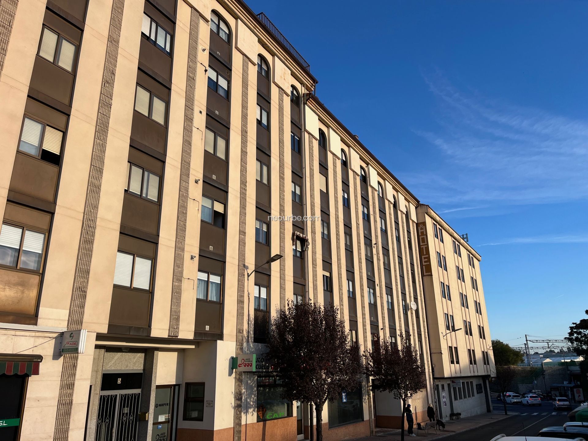 Retail in Ávila, Ávila to rent Building Photo- Image 1 of 2