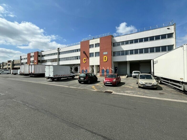 50 Rue Ardoin, Saint-Ouen-sur-Seine to rent - Building Photo - Image 2 of 17