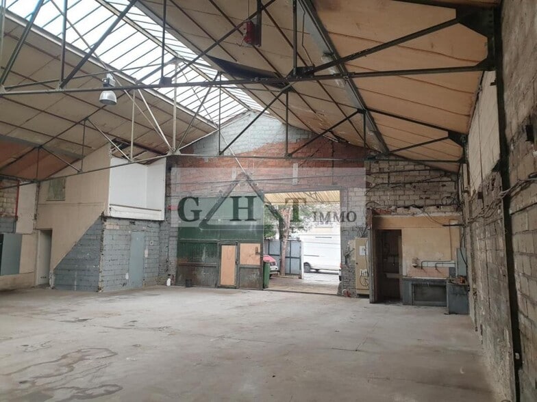 Industrial in Bagnolet to rent - Interior Photo - Image 2 of 7