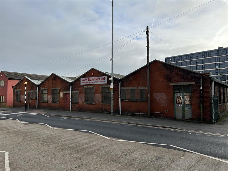 Firth St, Huddersfield to rent Primary Photo- Image 1 of 5