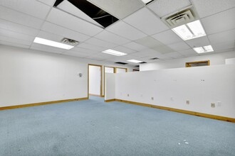 835 Louisa St, Lansing, MI for rent Building Photo- Image 1 of 9