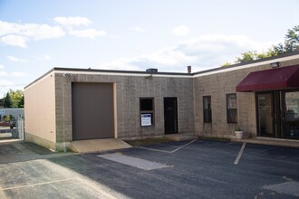 24 Greco Ln, Warwick, RI for rent Building Photo- Image 1 of 4