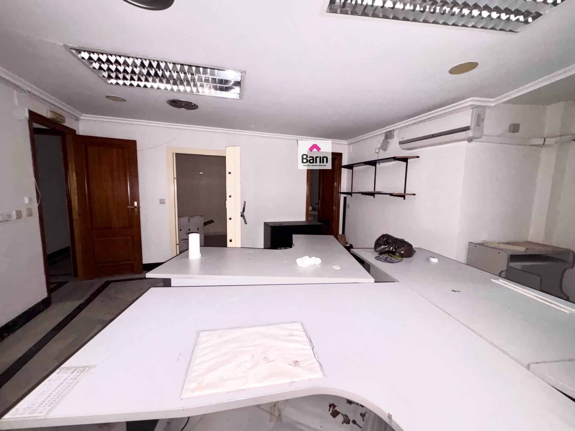 Office in Córdoba, Córdoba for sale Interior Photo- Image 1 of 9