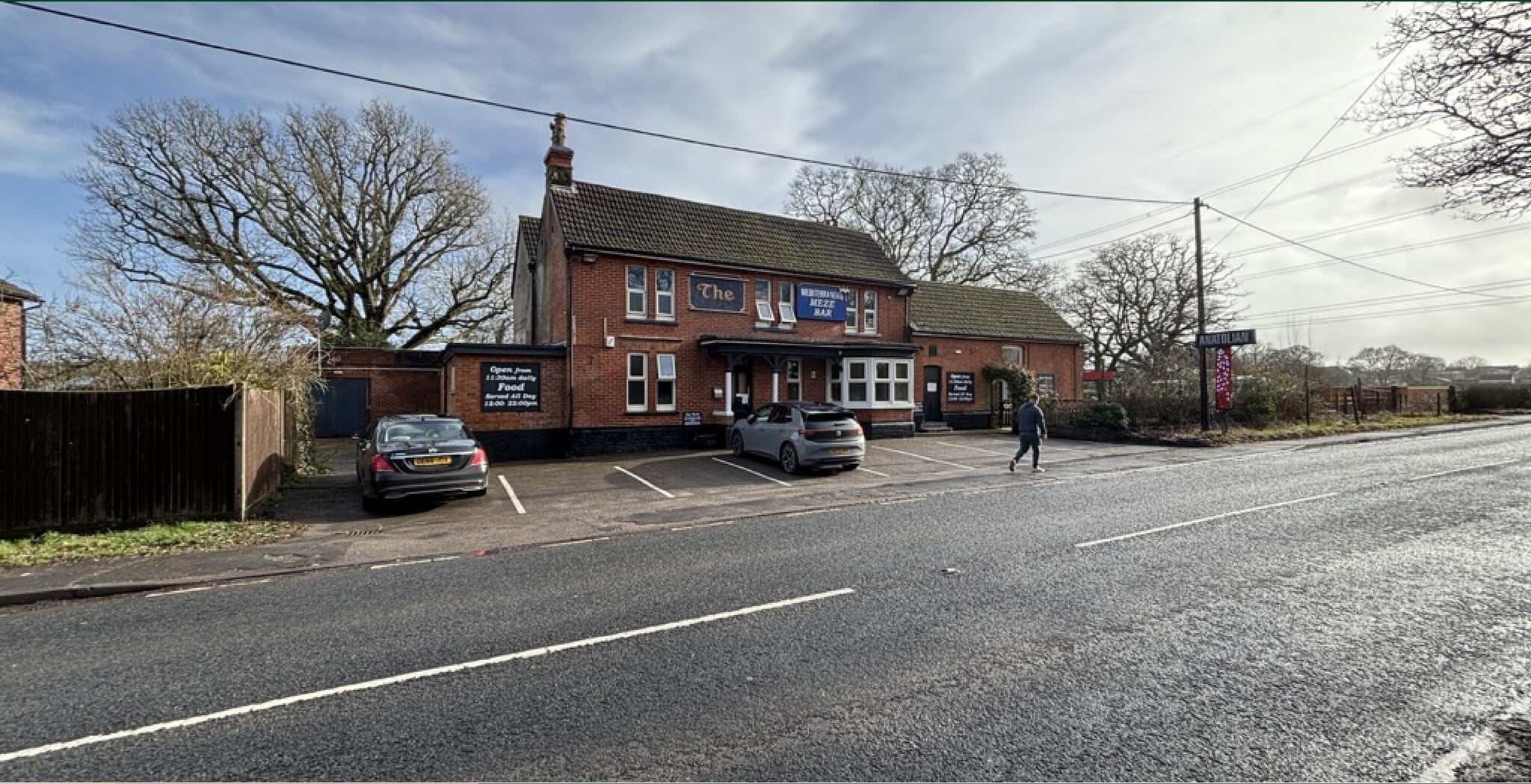 Winchester Rd, Waltham Chase to rent Primary Photo- Image 1 of 3