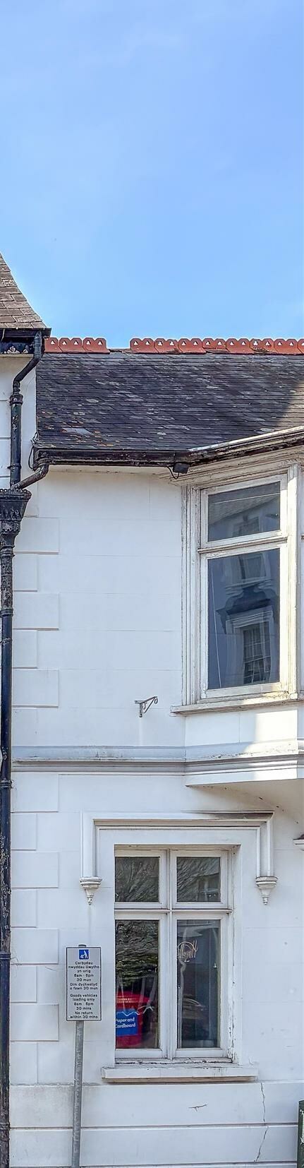 48 High St, Haverfordwest to rent Building Photo- Image 1 of 7