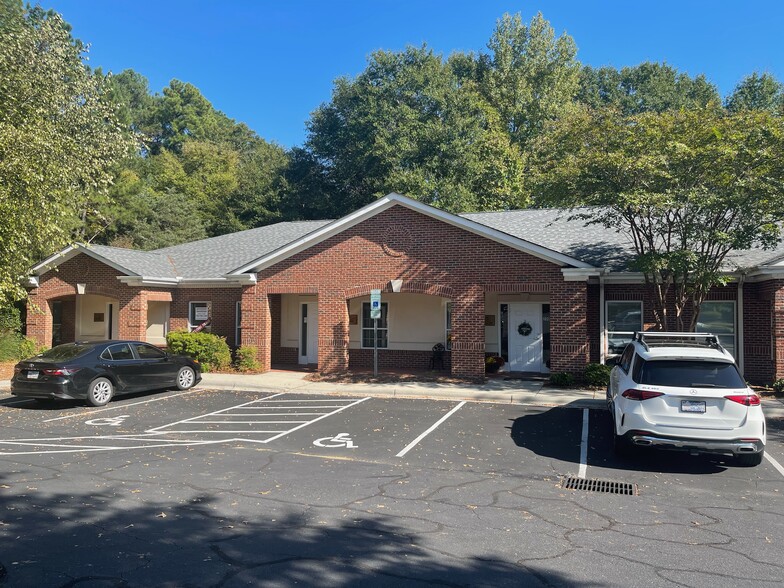 7221 Pineville-Matthews Rd, Charlotte, NC for sale - Building Photo - Image 1 of 1