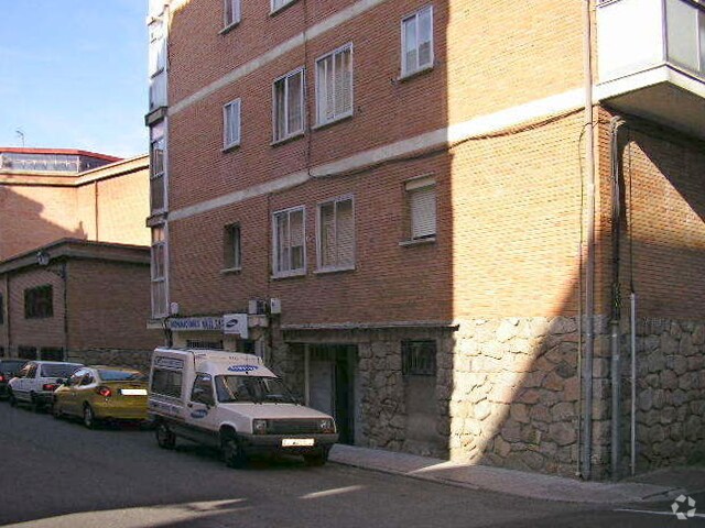 Retail in Ávila, Ávila to rent Interior Photo- Image 1 of 2