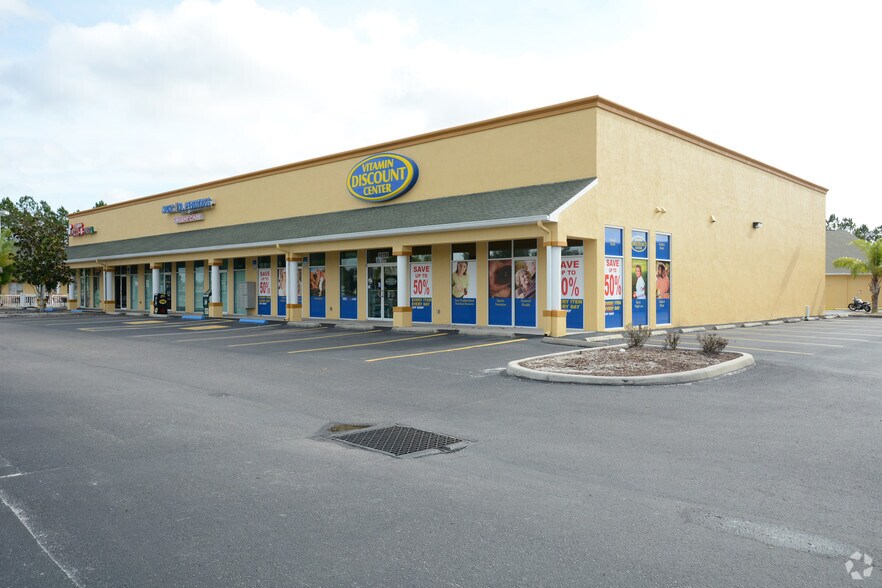 10359 Cross Creek Blvd, Tampa 33647 UK