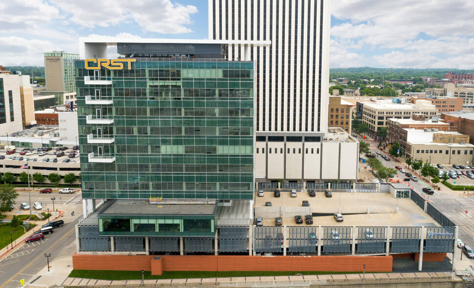 201 1st Ave SE, Cedar Rapids, IA for rent - Building Photo - Image 1 of 10