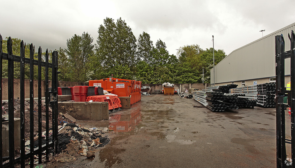 Arkwright Rd, Runcorn for rent - Building Photo - Image 3 of 4