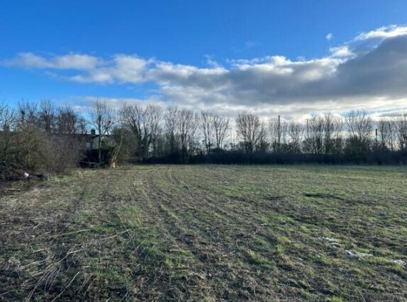 John Howland Clos, Henlow for sale Primary Photo- Image 1 of 1