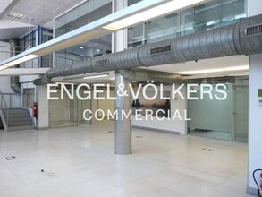 Retail in Barcelona, Barcelona to rent Interior Photo- Image 1 of 5