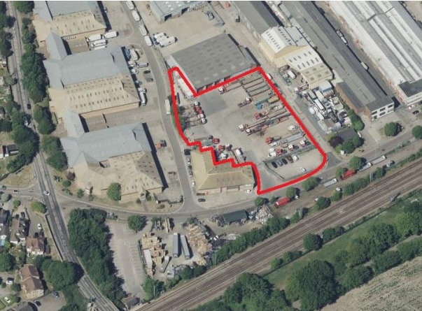 Travellers Ln, North Mymms for sale - Building Photo - Image 1 of 1