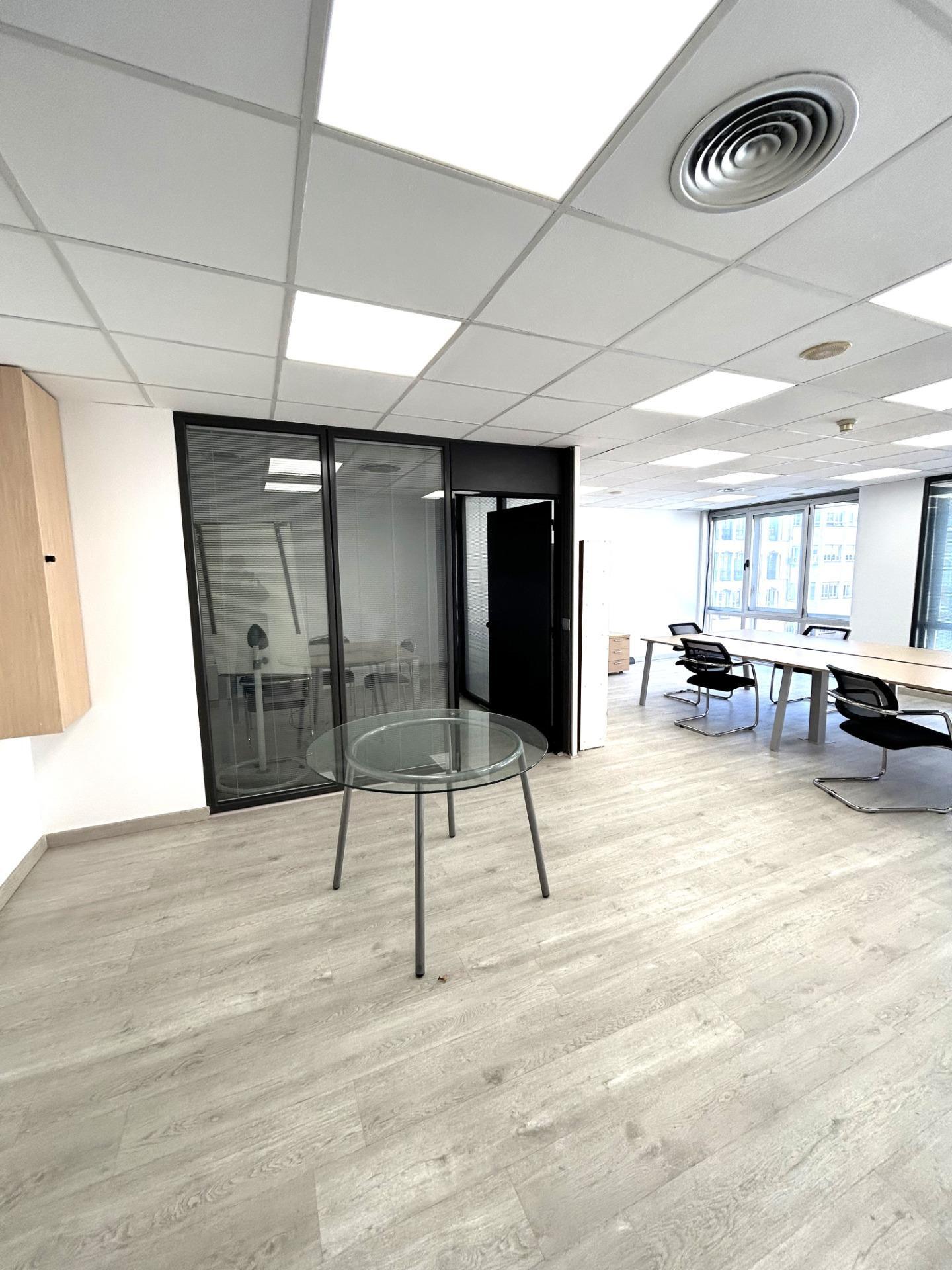 Office in Barcelona, Barcelona to rent Interior Photo- Image 1 of 5