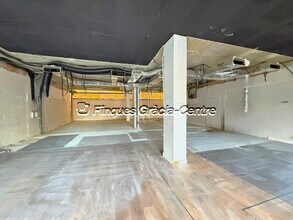 Retail in Barberà del Vallès, Barcelona to rent Interior Photo- Image 2 of 2