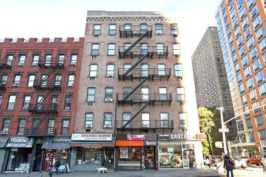 241 9th Ave, New York, NY for rent - Building Photo - Image 3 of 3