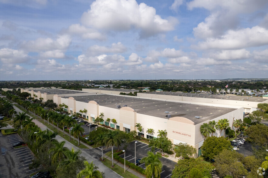 1903-1931 SW 2nd St, Pompano Beach, FL for rent - Aerial - Image 2 of 6