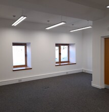 110-112 Commercial St, Edinburgh for rent Interior Photo- Image 2 of 6