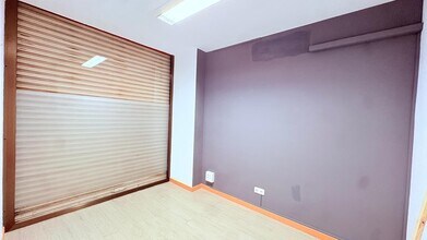 Retail in Castellar del Vallès, Barcelona to rent Interior Photo- Image 2 of 25
