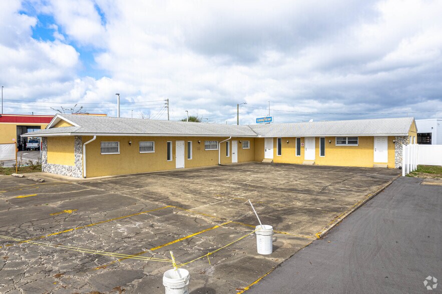 5147 Marine Pky, New Port Richey 34652 UK