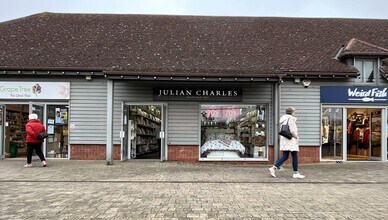 The Valley, Evesham to rent Building Photo- Image 1 of 1