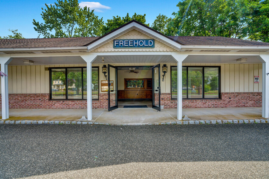 2 Monmouth Ave, Freehold, NJ for sale - Building Photo - Image 1 of 1