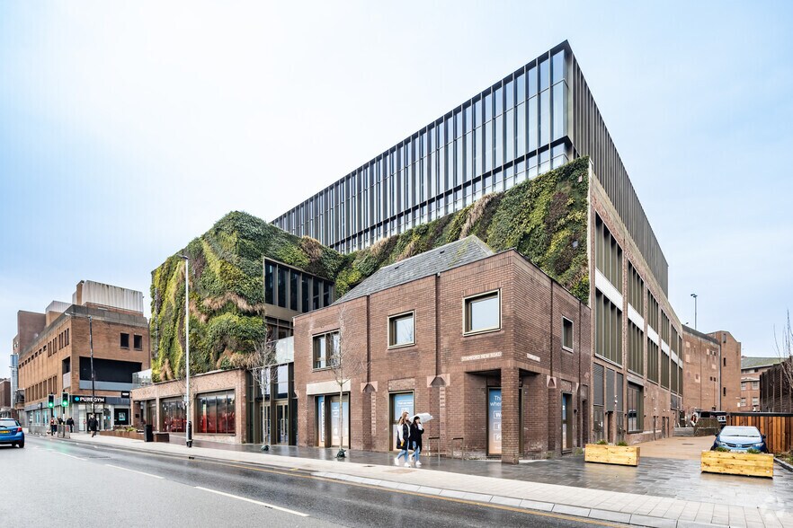 2 George St, Altrincham to rent - Building Photo - Image 2 of 29