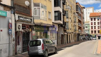 Retail in Cuenca, Cuenca to rent Building Photo- Image 2 of 2