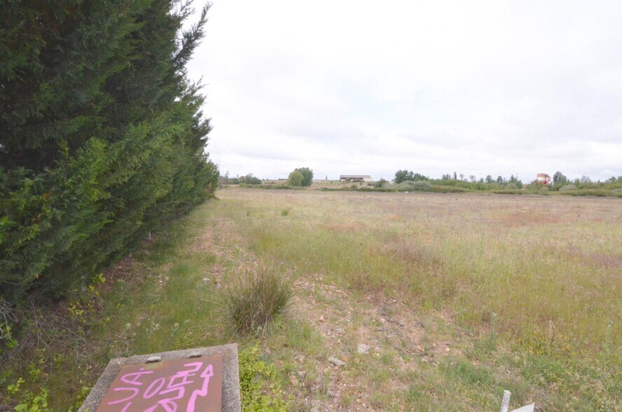 Land in Pelabravo, Salamanca to rent - Aerial - Image 3 of 12