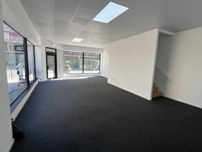 117 St James St, Burnley for sale Interior Photo- Image 1 of 6