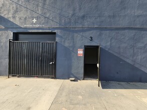 1711-1723 E 58th Pl, Los Angeles, CA for rent Building Photo- Image 2 of 7