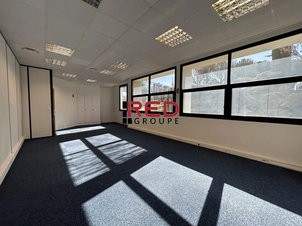 Location Bureaux 52 m² - Photo 1