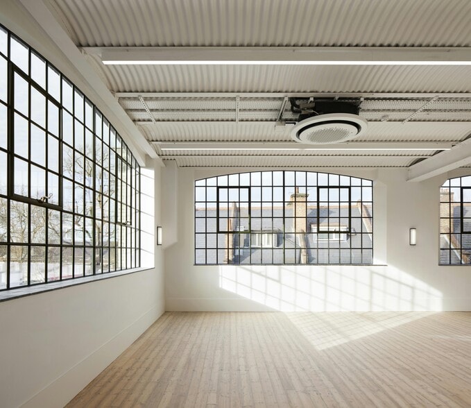 Barley Mow Passage, London to rent - Building Photo - Image 3 of 15