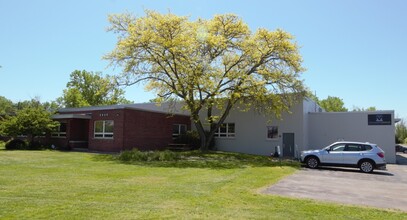 2025 Brighton Henrietta Town Line Rd, Rochester, NY for rent Building Photo- Image 1 of 16