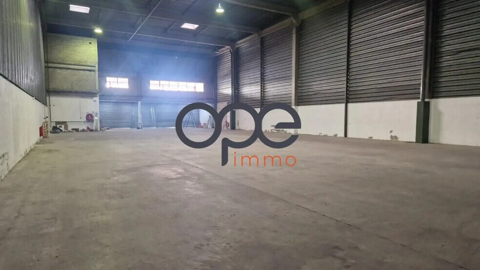 Industrial in Aulnay-sous-Bois to rent - Interior Photo - Image 2 of 7