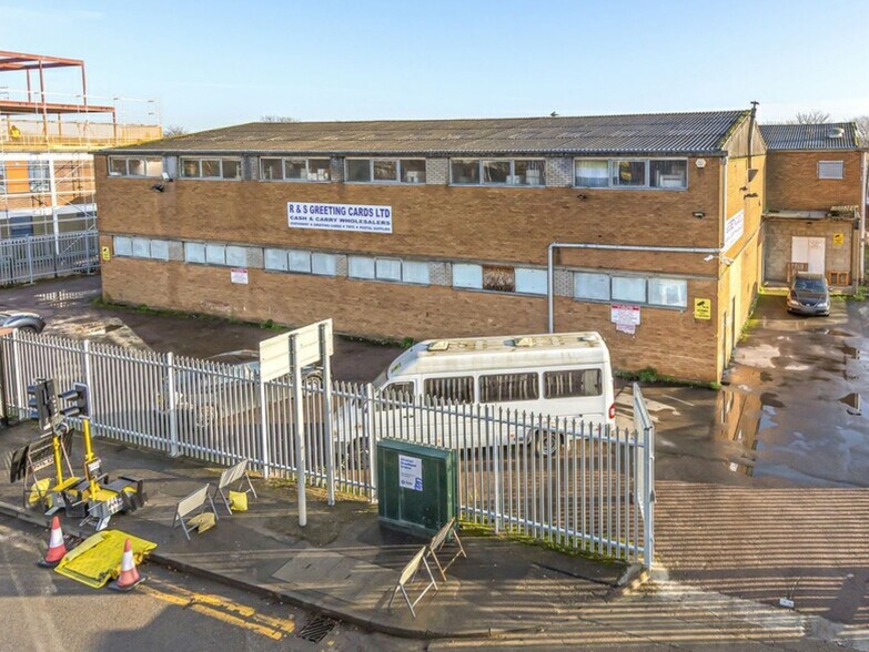 Fourth Way, Wembley for sale - Primary Photo - Image 1 of 1