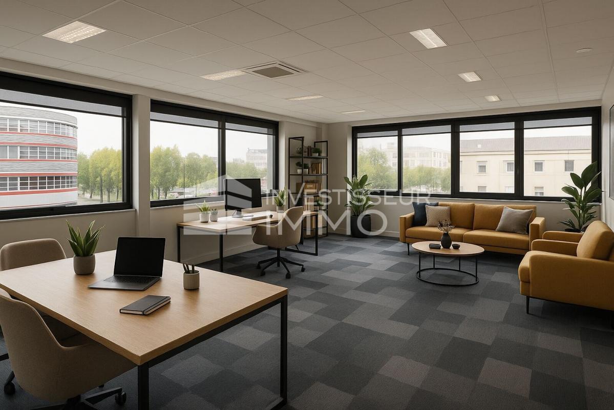 Office in Antony to rent Interior Photo- Image 1 of 4