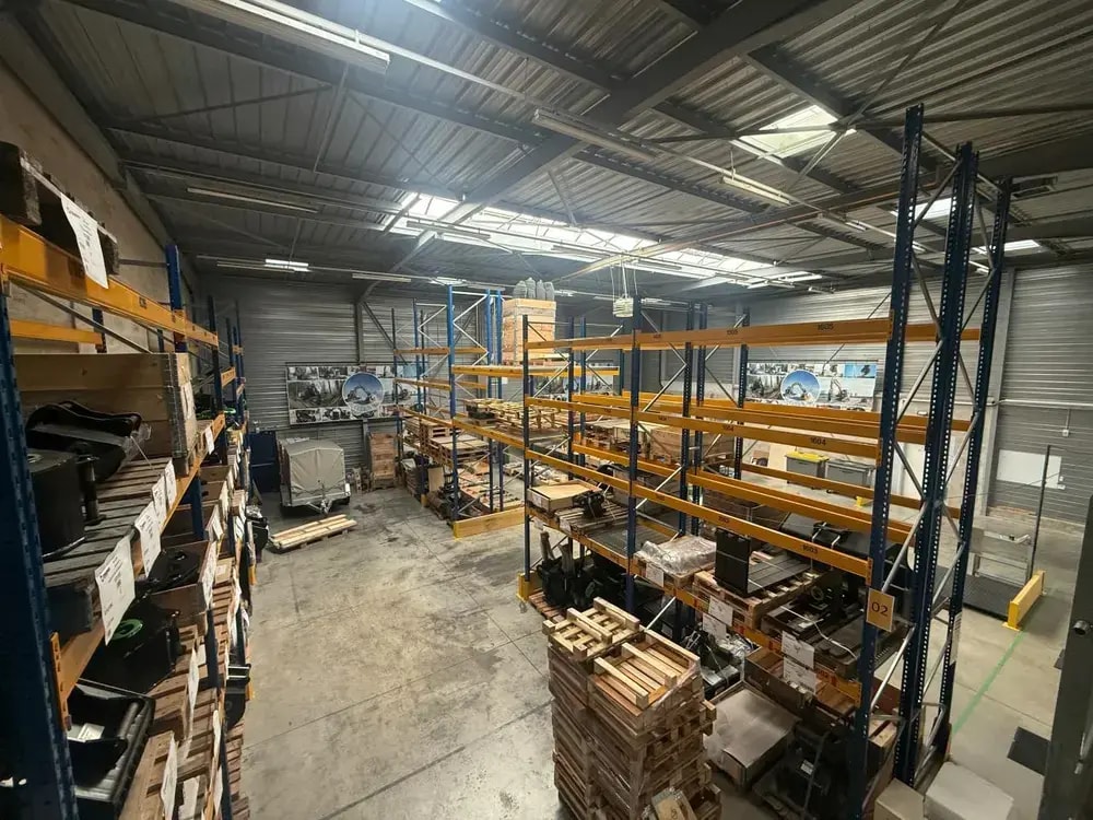 Light Industrial in Chilly-Mazarin to rent Interior Photo- Image 1 of 7