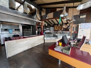 Retail in Cubelles, Barcelona to rent Interior Photo- Image 2 of 8