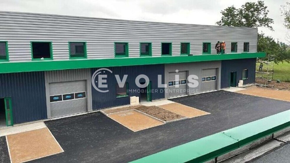 71 Route De Loyettes, Tignieu-Jameyzieu to rent - Building Photo - Image 1 of 13