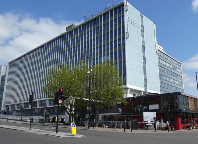 More details for 68-70 London Rd, Twickenham - Office to Rent