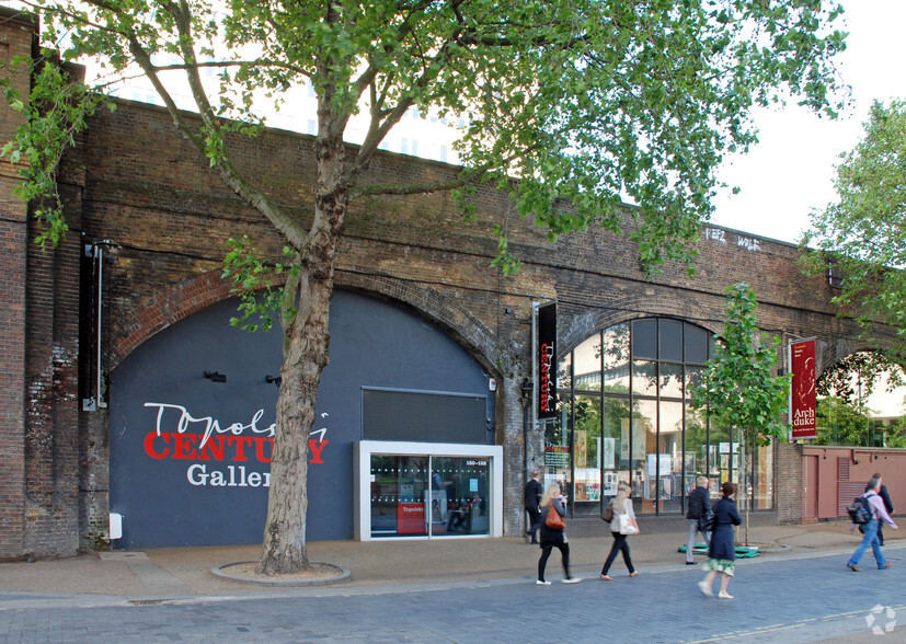 Concert Hall Approach, London for rent - Primary Photo - Image 1 of 1