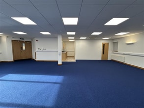 61 Longbridge Rd, Plymouth to rent Interior Photo- Image 2 of 5