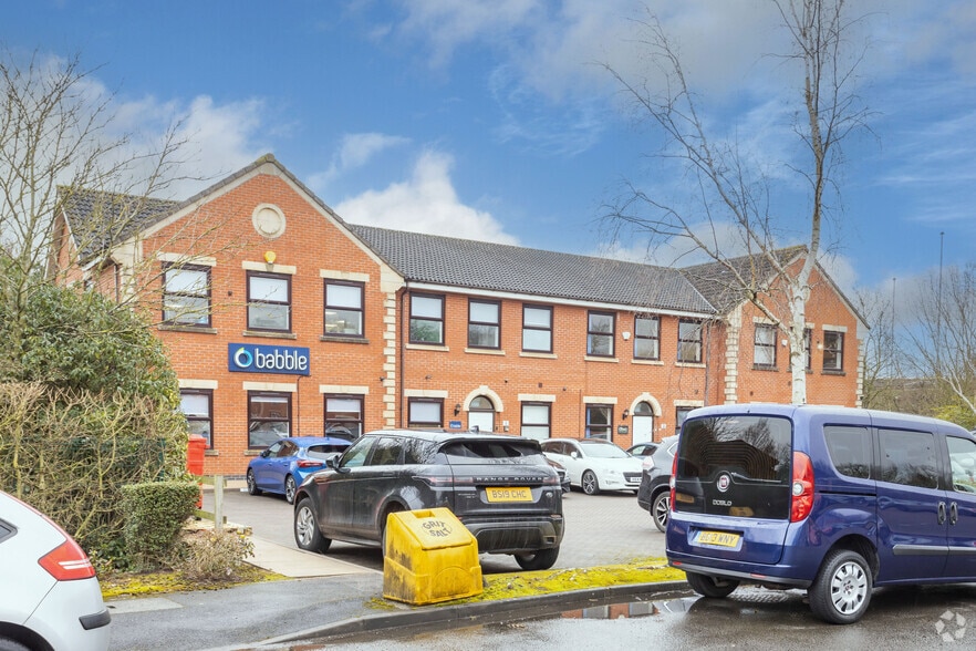 1-6 Faraday Ct, Burton On Trent to rent - Building Photo - Image 2 of 2