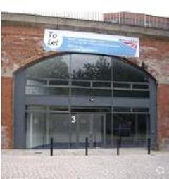 Church Walk, Leeds to rent - Building Photo - Image 2 of 9