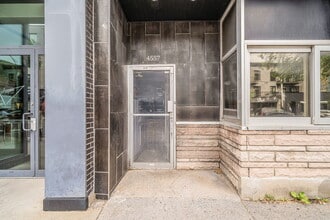 4555-4557 Av Papineau, Montréal, QC to rent Building Photo- Image 2 of 12