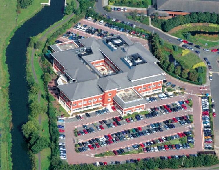 Bedford Rd, Northampton to rent - Aerial - Image 2 of 12