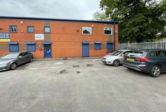 Austell Rd, Manchester to rent Building Photo- Image 2 of 6